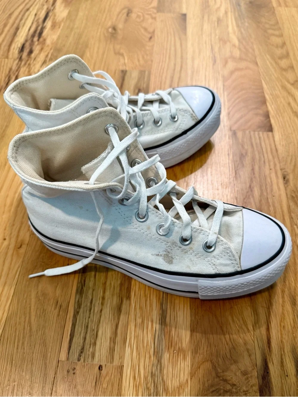 Converse Chuck Taylor All Star Lift Platform High Top White Women’s 5.5